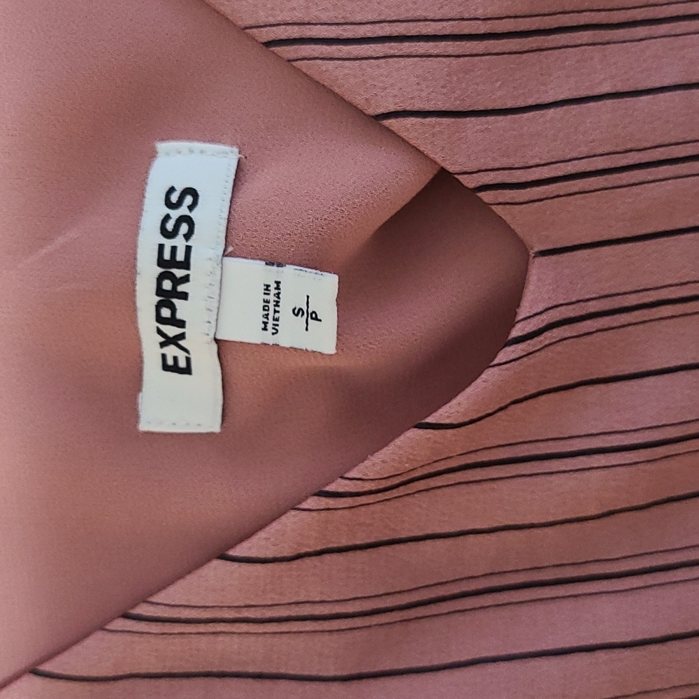 Express camis bundle - Picture 4 of 5